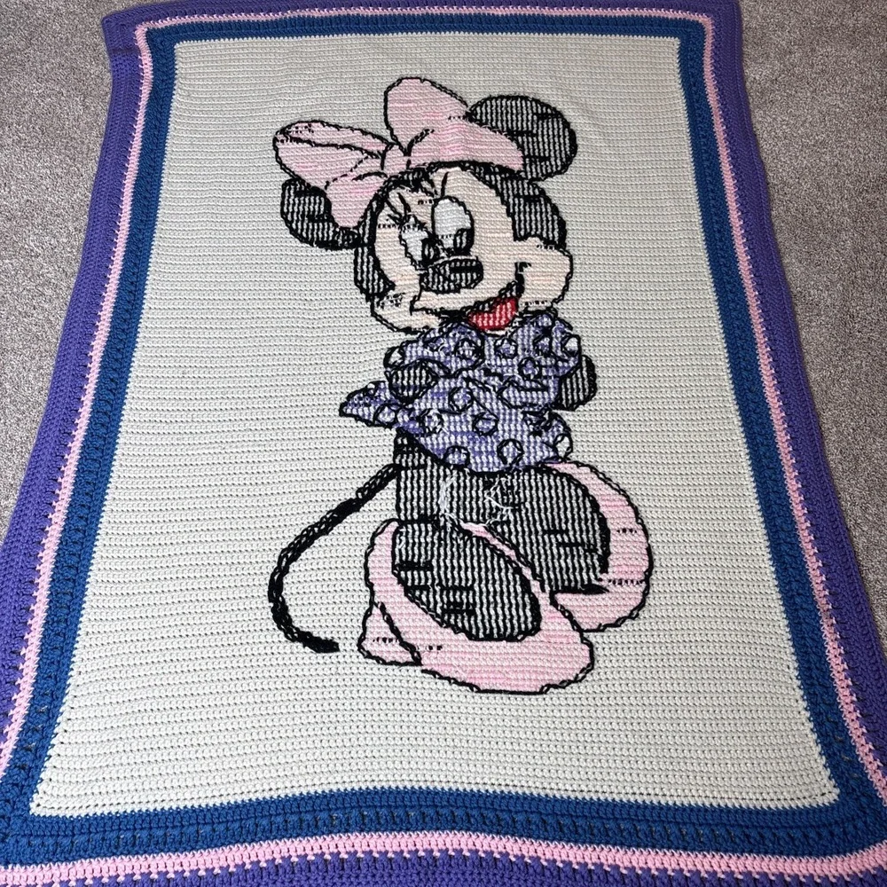 Vtg Handmade Minnie‎ Mouse Afghan Crochet Pink Bow Nursery Crib Blanket 56x40